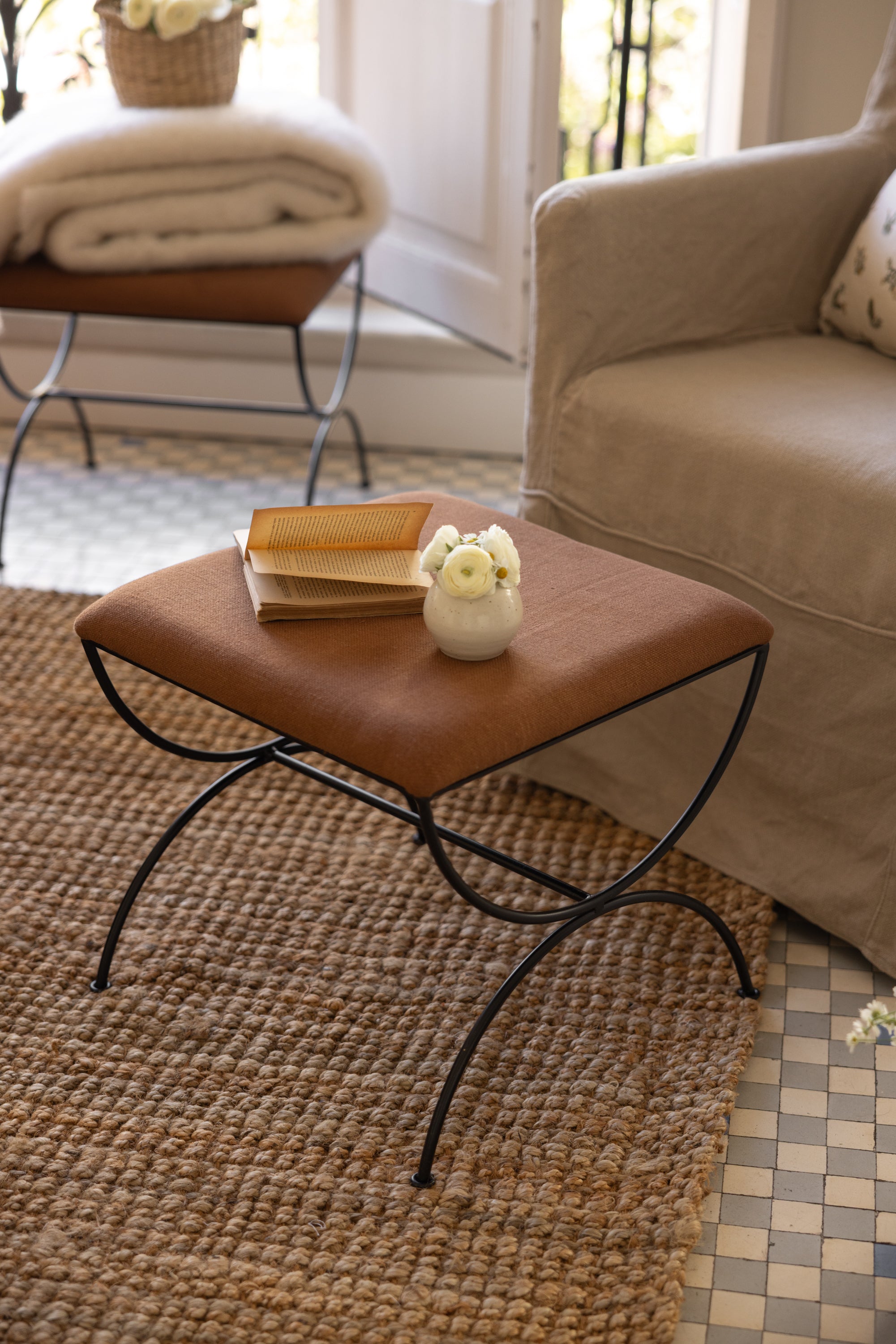 Banqueta Hierro Artesana Romántica Lino Natural Caldera