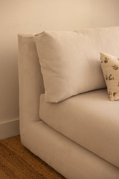 sillón modular de pana blanco roto hecho a mano en nuestro Atelier