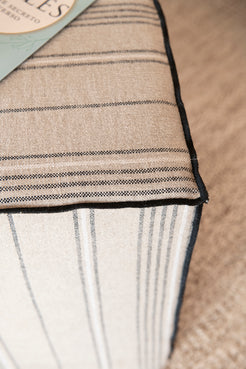 Detalle raya colchoneta francesa pouf lino artesano desenfundable
