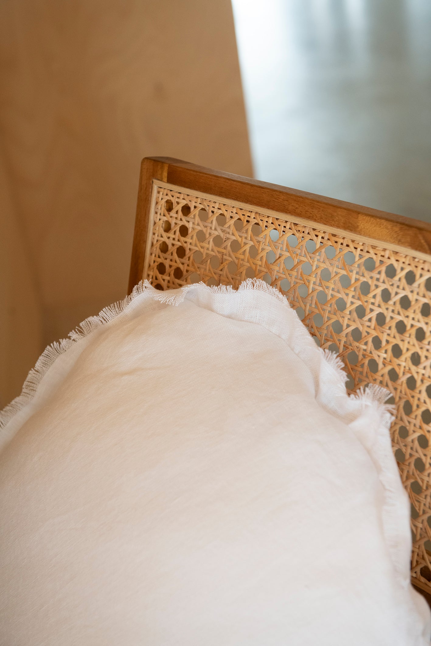 cojin-redondo-blanco