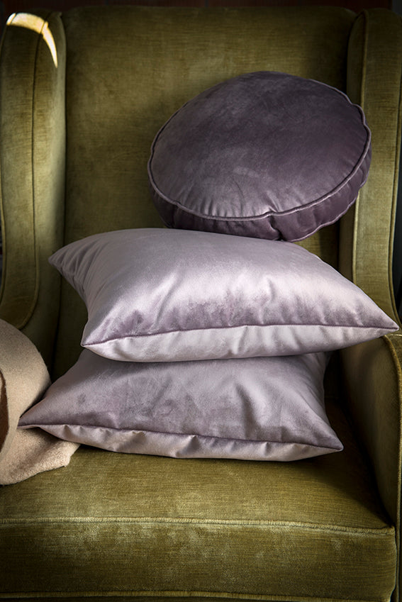 terciopelo-lila-cojin