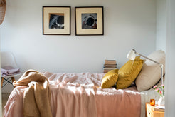 terciopelo mostaza-cojin