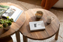 conjunto-mesas-madera-redondas
