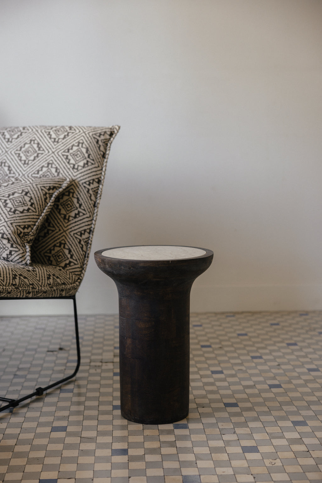 mesita-axuliar-redonda-peuqeña