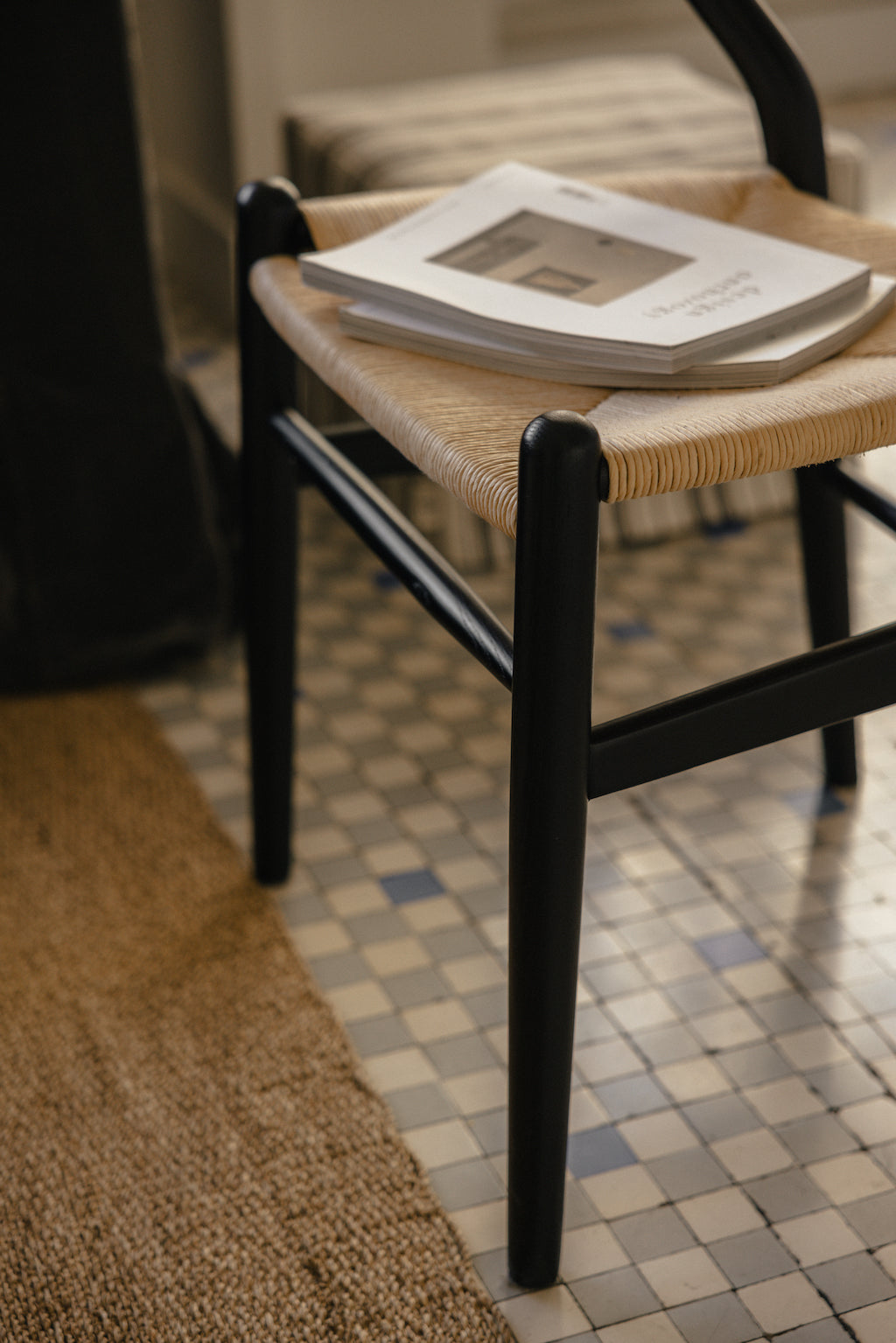 Silla de Madera Negra